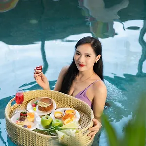 Nostalgia Boutique **** Da Nang